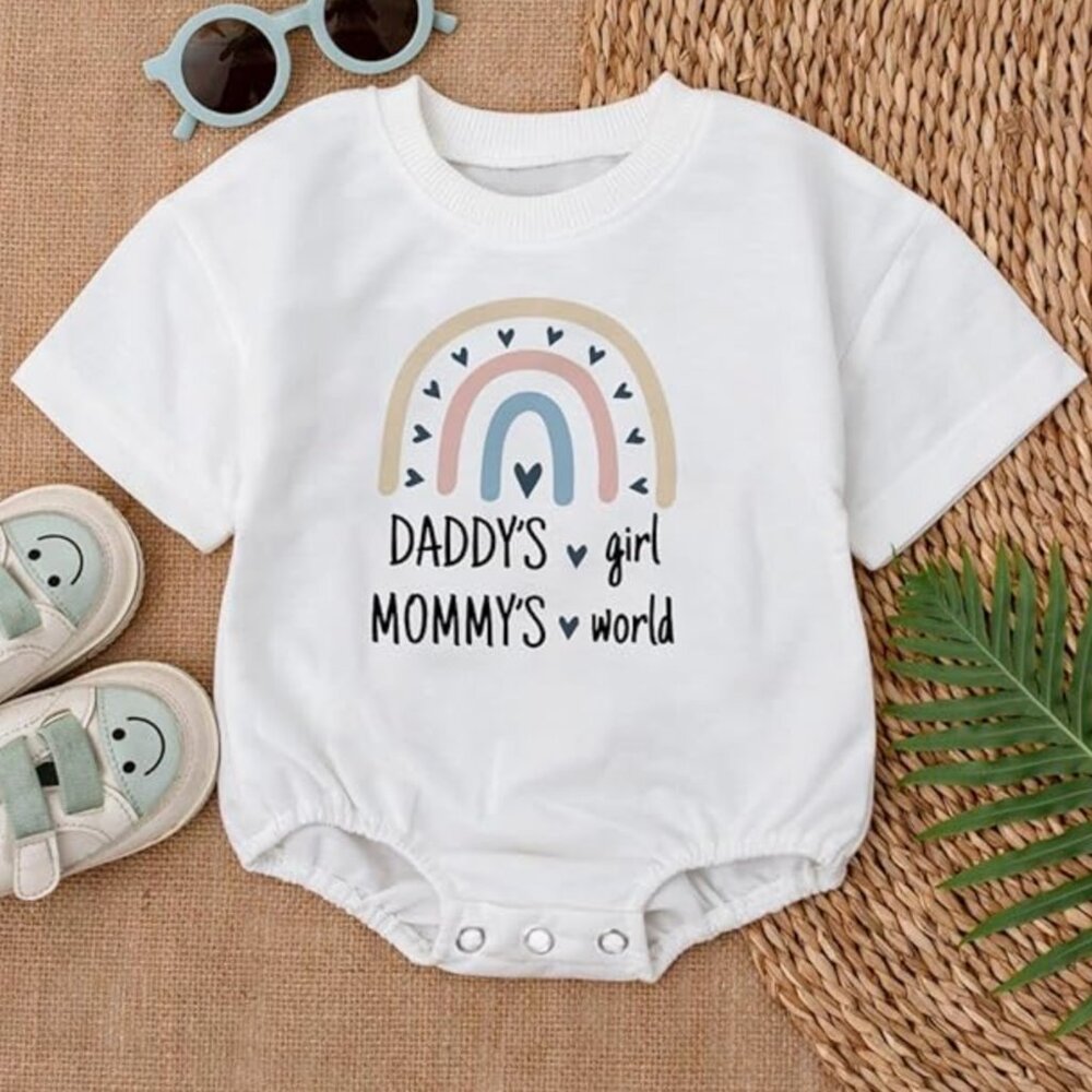 Baby Girl 2-Pack Graphic Onesie Bundle “Daddy’s Girl Mommy’s World” 0-3 mos - Picture 3 of 6